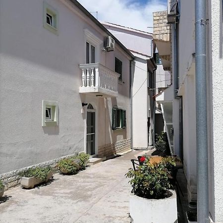 Apartmani Gajeta Biograd Na Moru Buitenkant foto