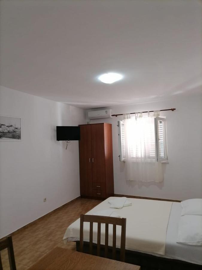 Apartmani Gajeta Biograd Na Moru Buitenkant foto